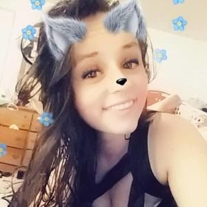 Meet your Posher, Michaela